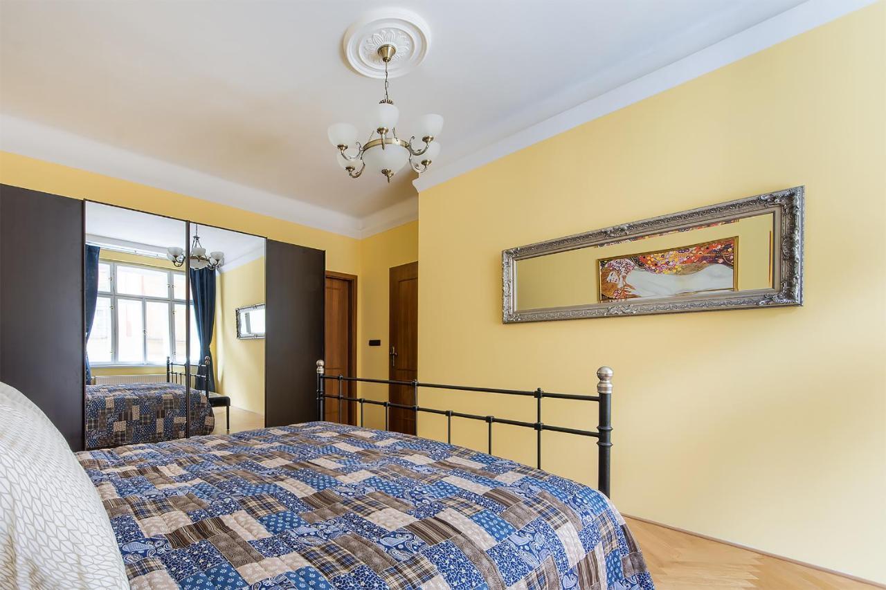 In Heart Of Prague - 2Br 2Ba Elegant Downtown Apt Eksteriør bilde