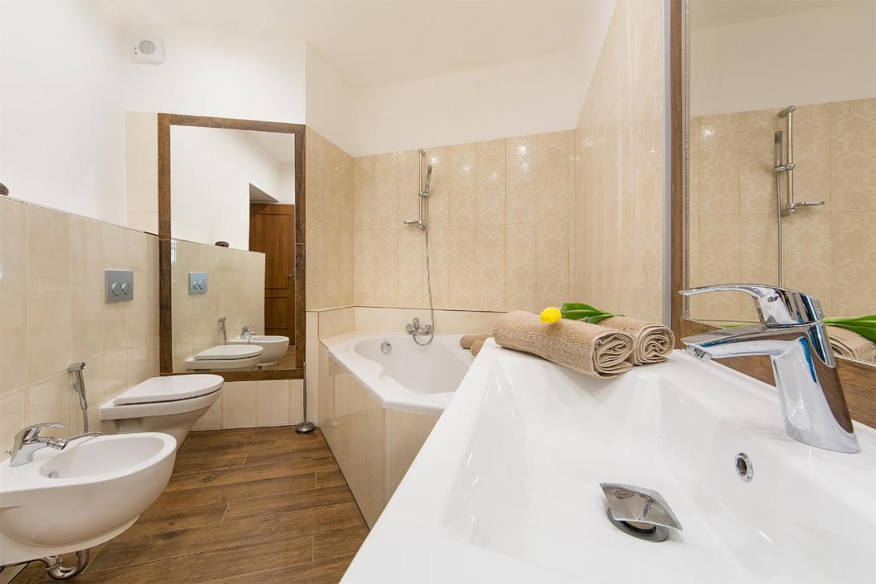 In Heart Of Prague - 2Br 2Ba Elegant Downtown Apt Eksteriør bilde