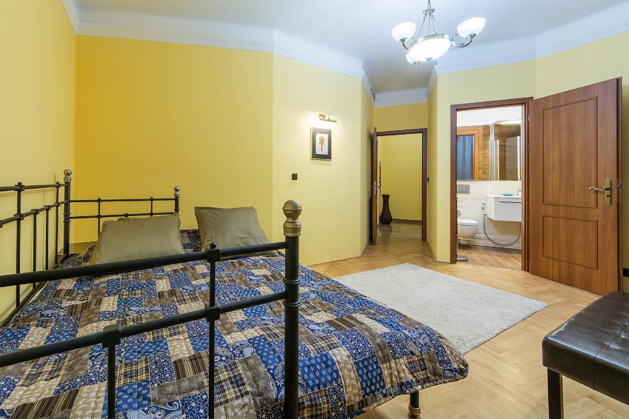 In Heart Of Prague - 2Br 2Ba Elegant Downtown Apt Eksteriør bilde