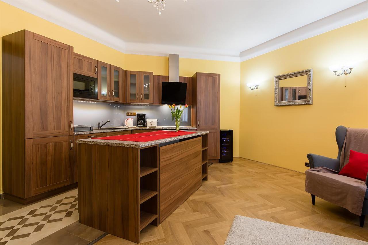 In Heart Of Prague - 2Br 2Ba Elegant Downtown Apt Eksteriør bilde