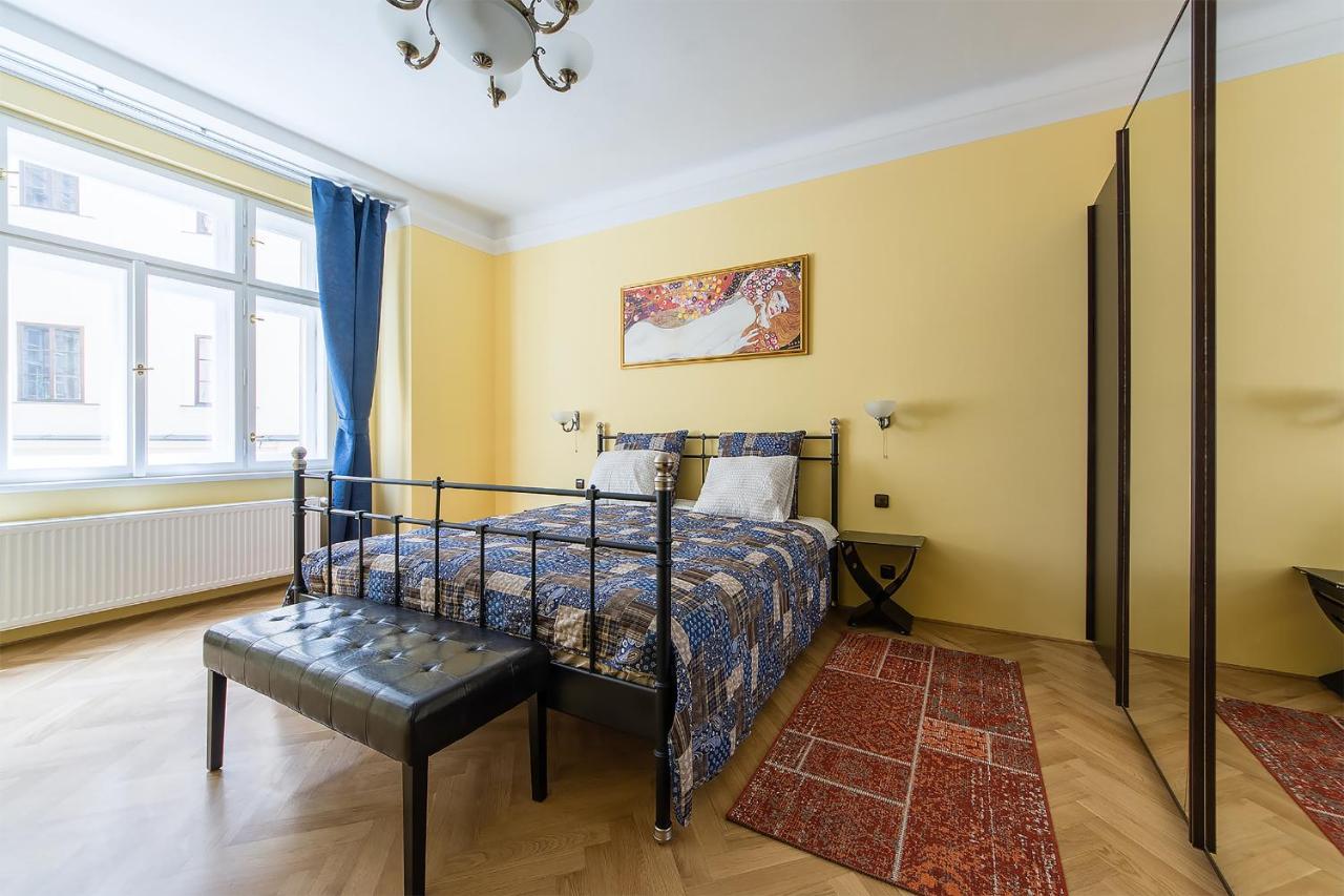 In Heart Of Prague - 2Br 2Ba Elegant Downtown Apt Eksteriør bilde